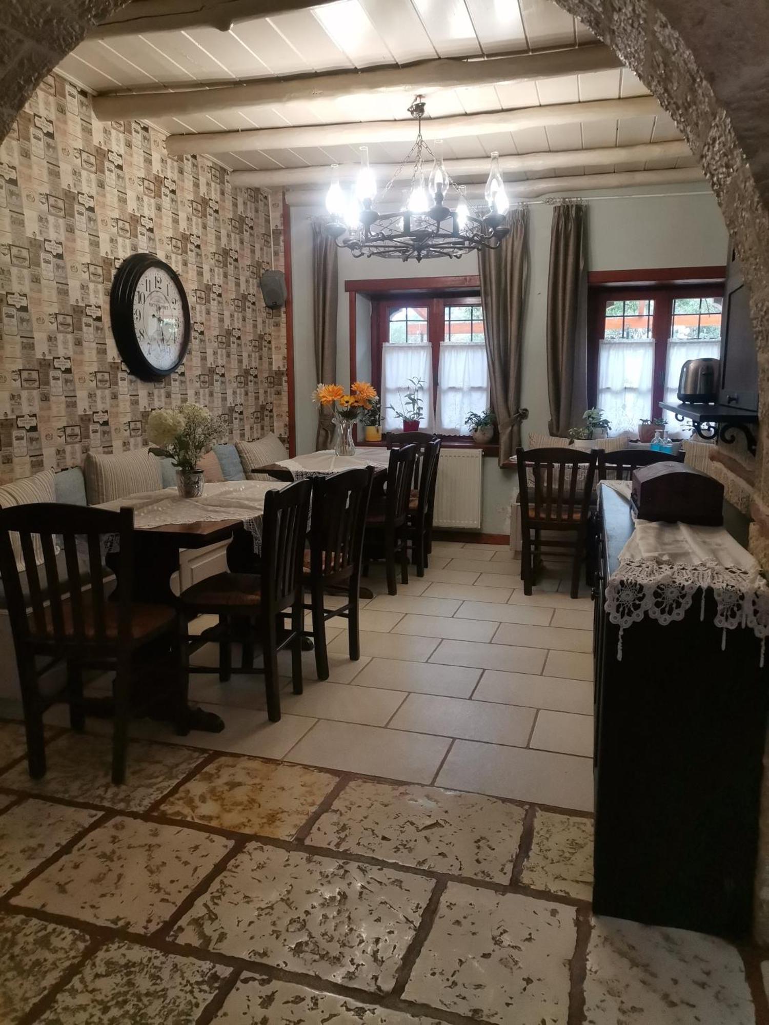 Konstantinou & Elenis Hotel Monodendri Ngoại thất bức ảnh